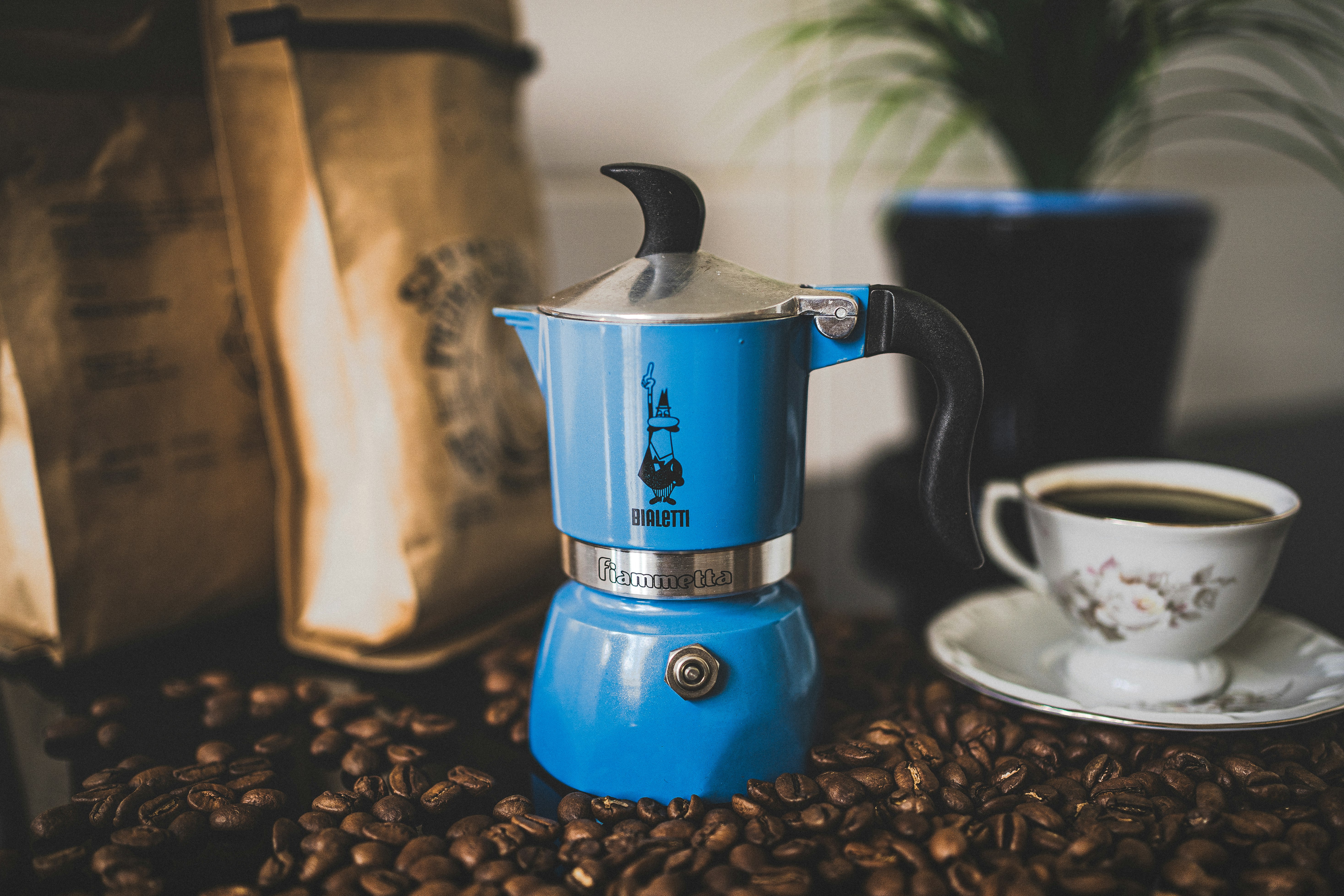 blue moka pot